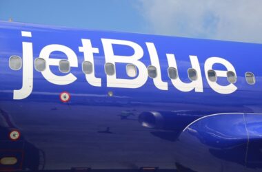 Should You Invest In Jetblue Airlines Heres What You Need.jpg